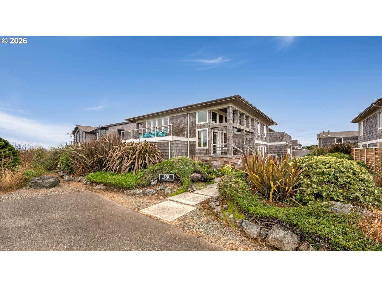 https://bt-photos.global.ssl.fastly.net/portland/1280_boomver_1_564813258-2.jpg