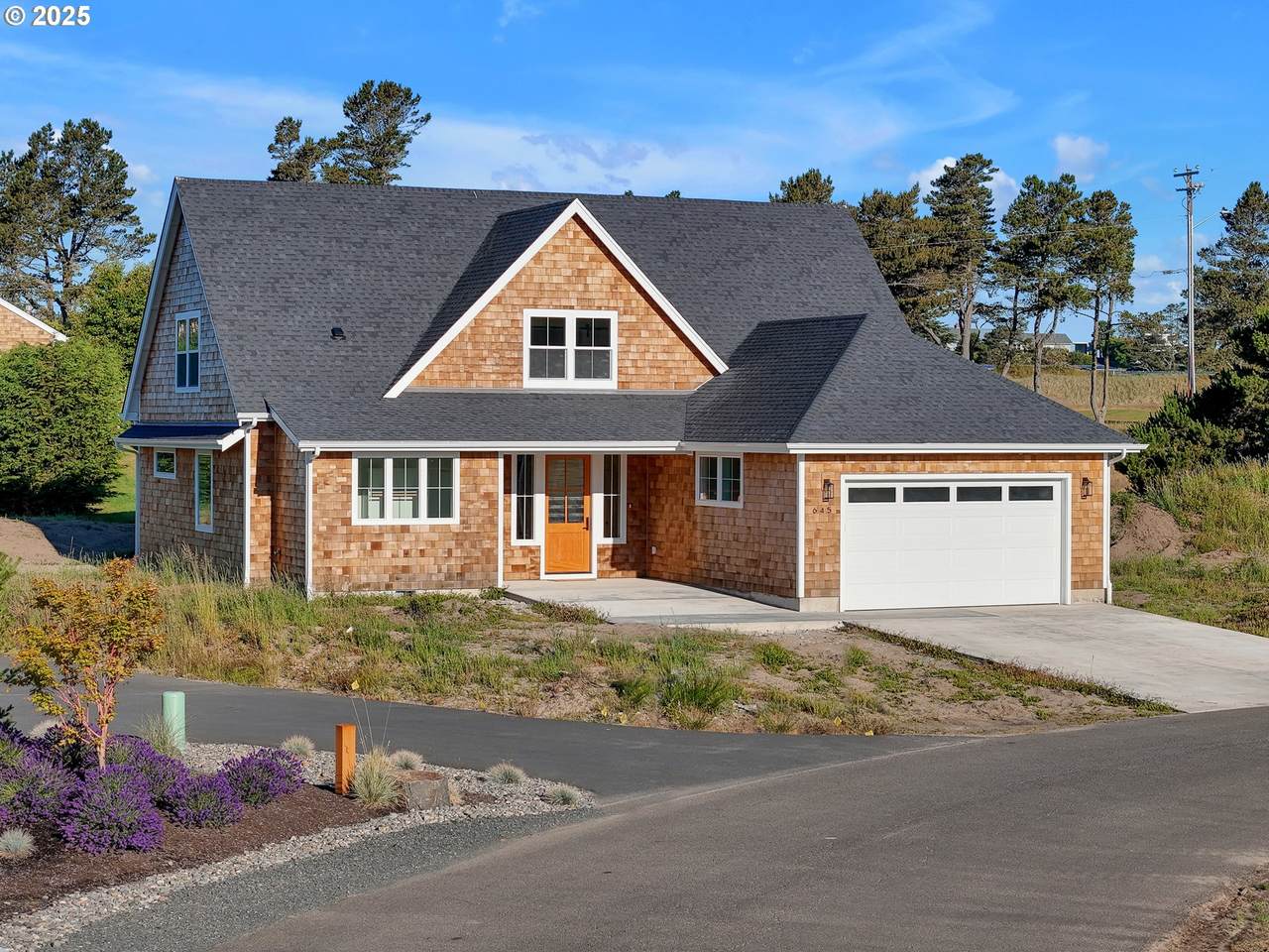 645 Meadow Ln - Photo 1