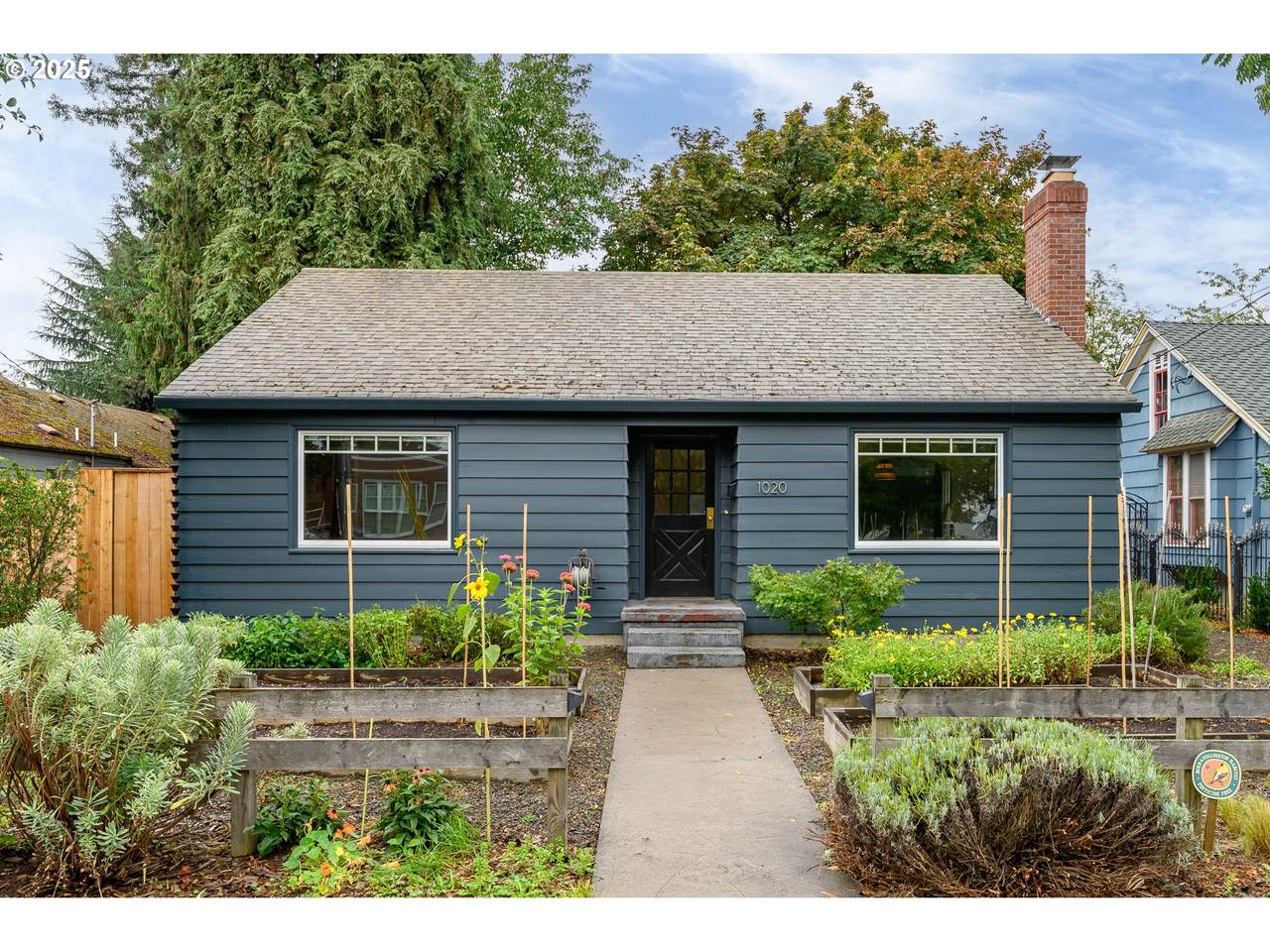 1020 5TH St - Photo 1