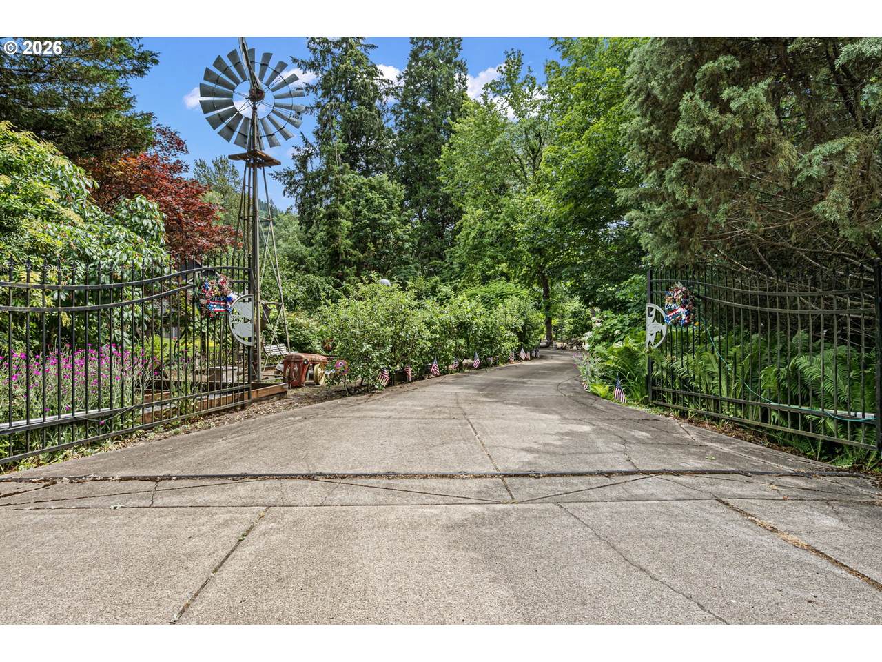 https://bt-photos.global.ssl.fastly.net/portland/1280_boomver_1_566956106-2.jpg