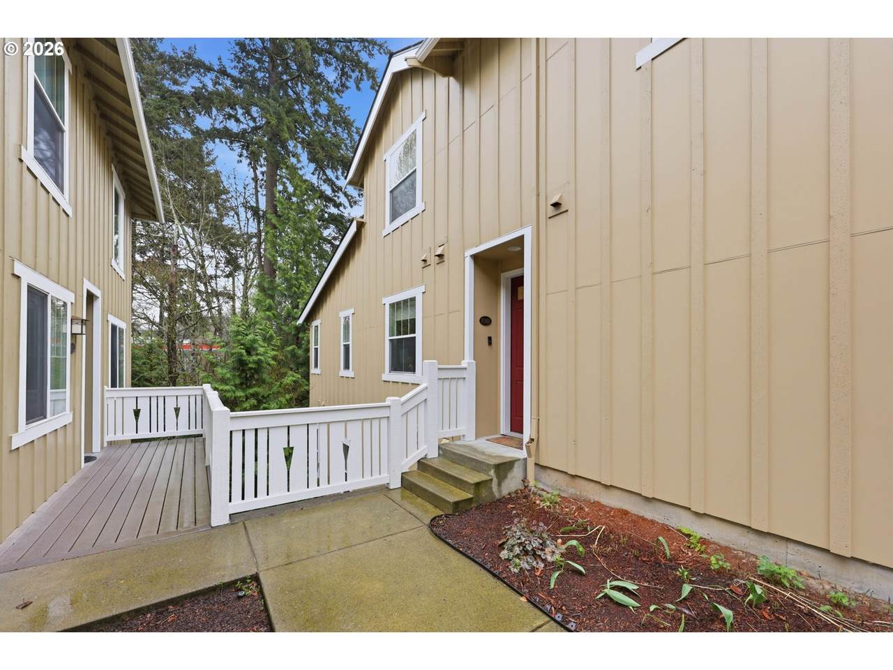 https://bt-photos.global.ssl.fastly.net/portland/1280_boomver_1_567654105-2.jpg