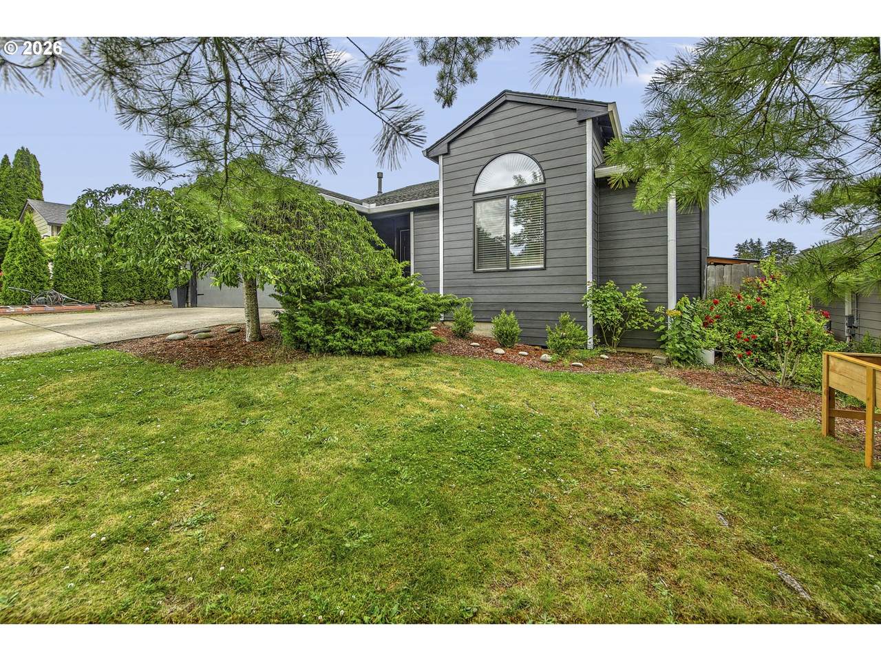 https://bt-photos.global.ssl.fastly.net/portland/1280_boomver_1_568609812-2.jpg