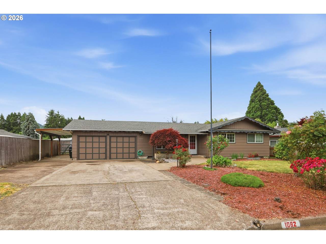 1082 Dondea St - Photo 1