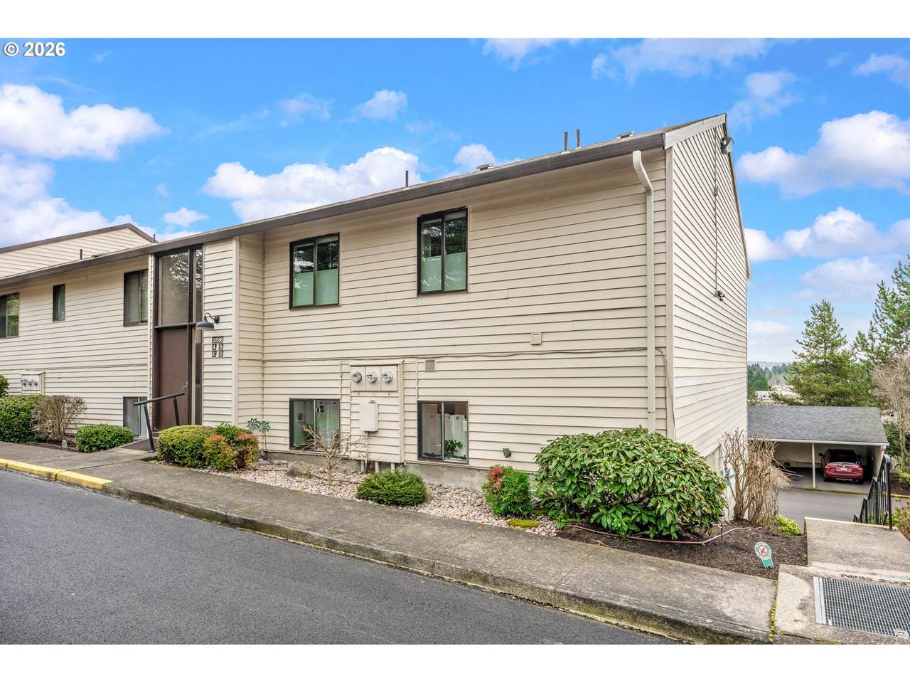 12160 Royal Ct - Photo 1