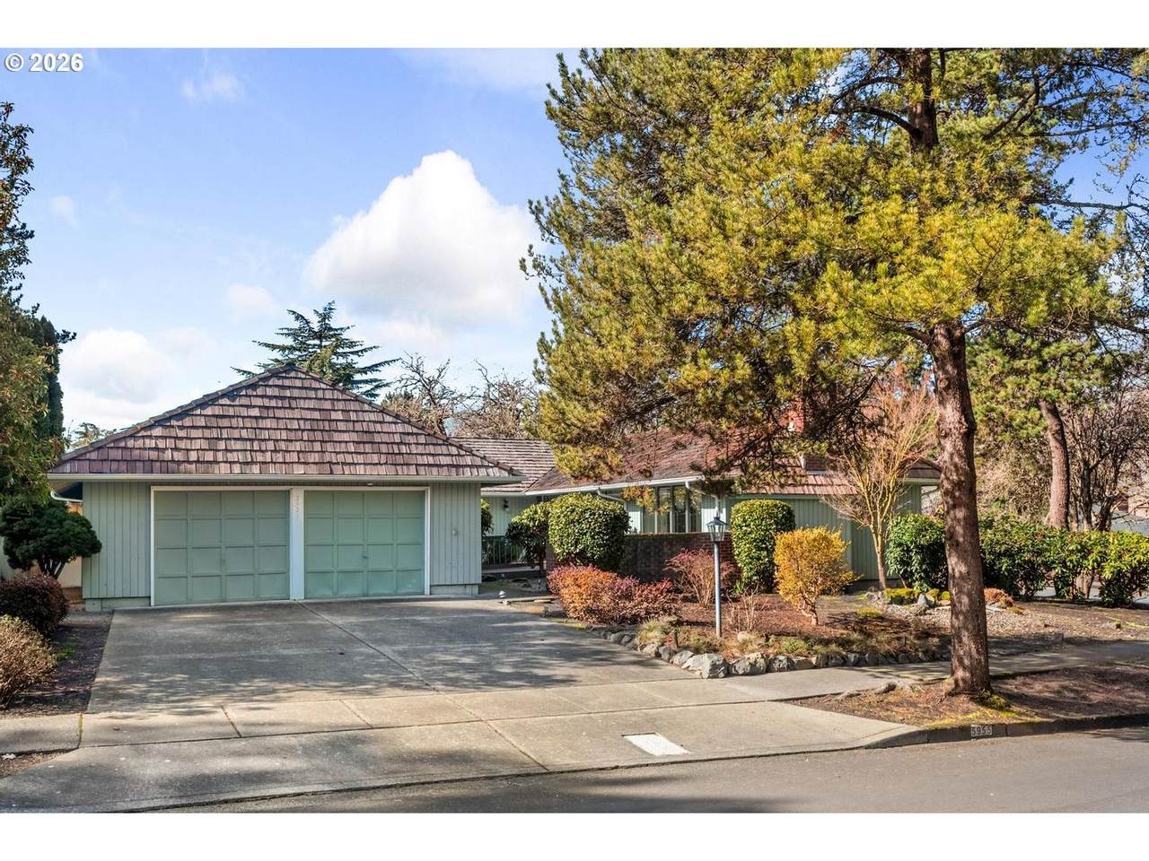 5955 Glenbrook Rd - Photo 1