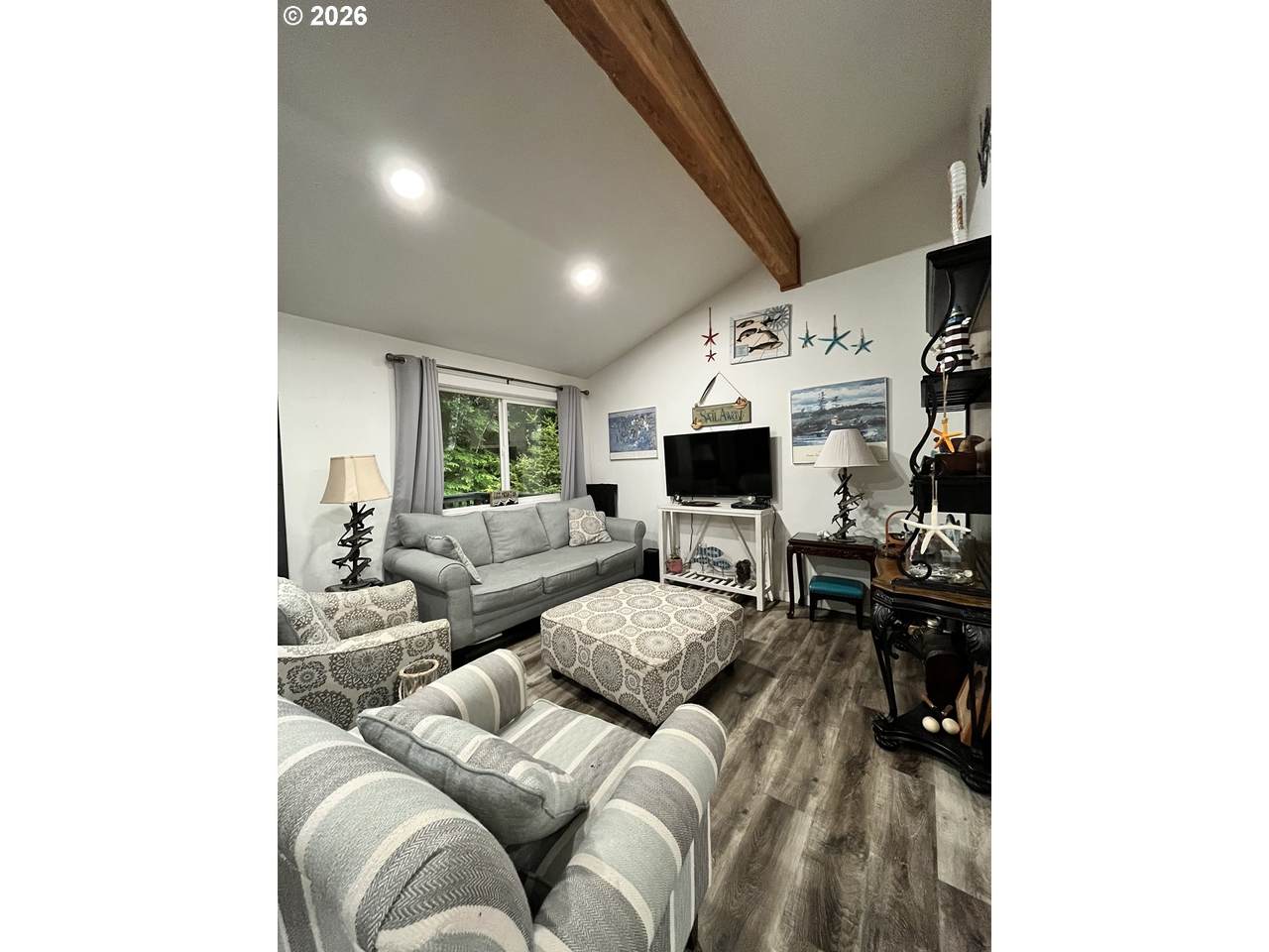 https://bt-photos.global.ssl.fastly.net/portland/1280_boomver_1_572107380-2.jpg