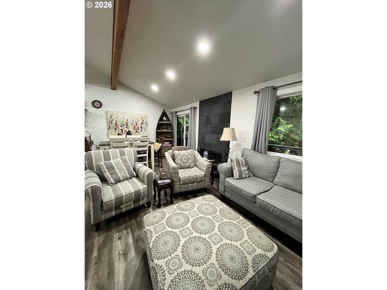 https://bt-photos.global.ssl.fastly.net/portland/1280_boomver_1_572107380-2.jpg