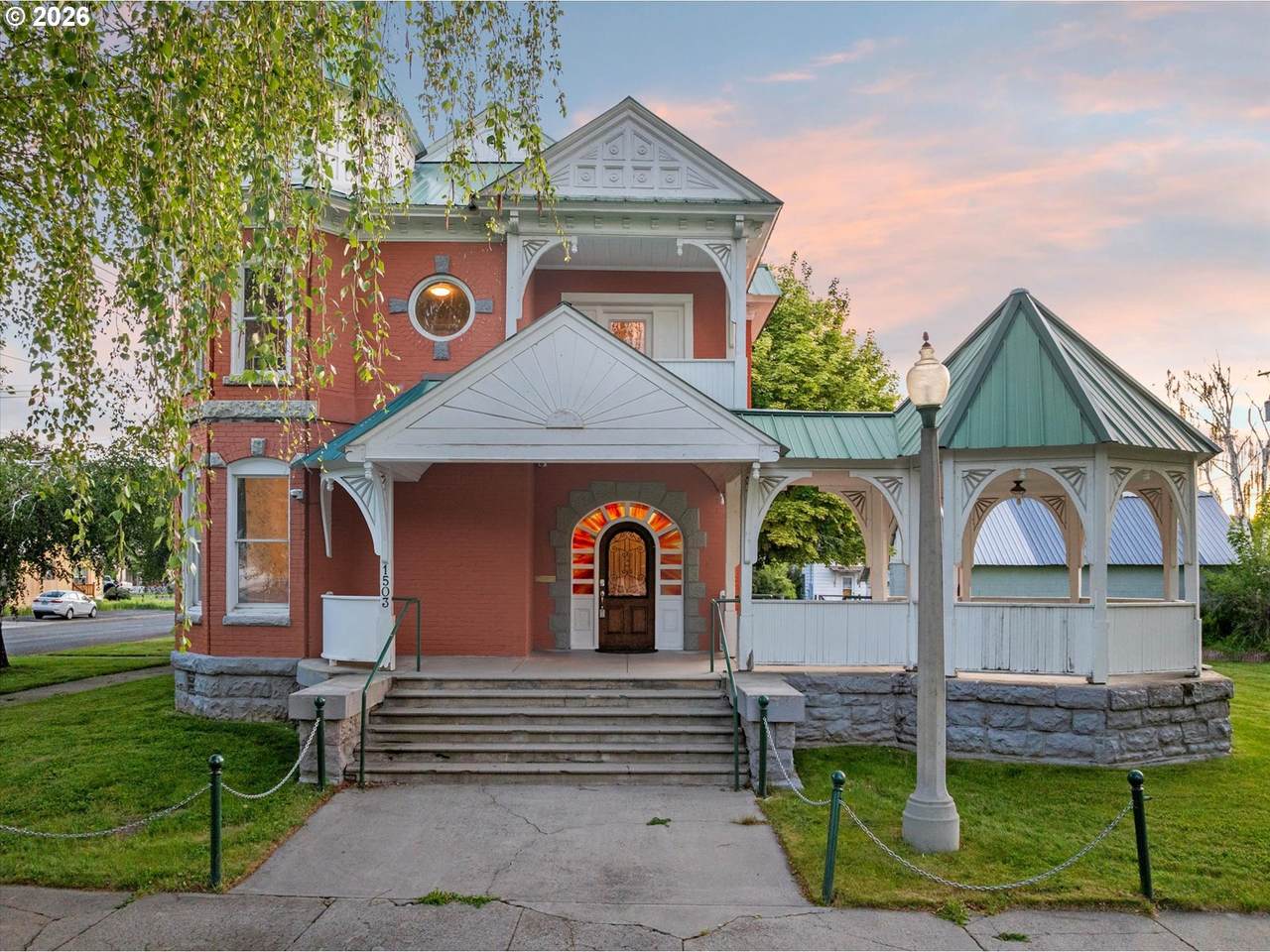 1503 2ND St - Photo 1