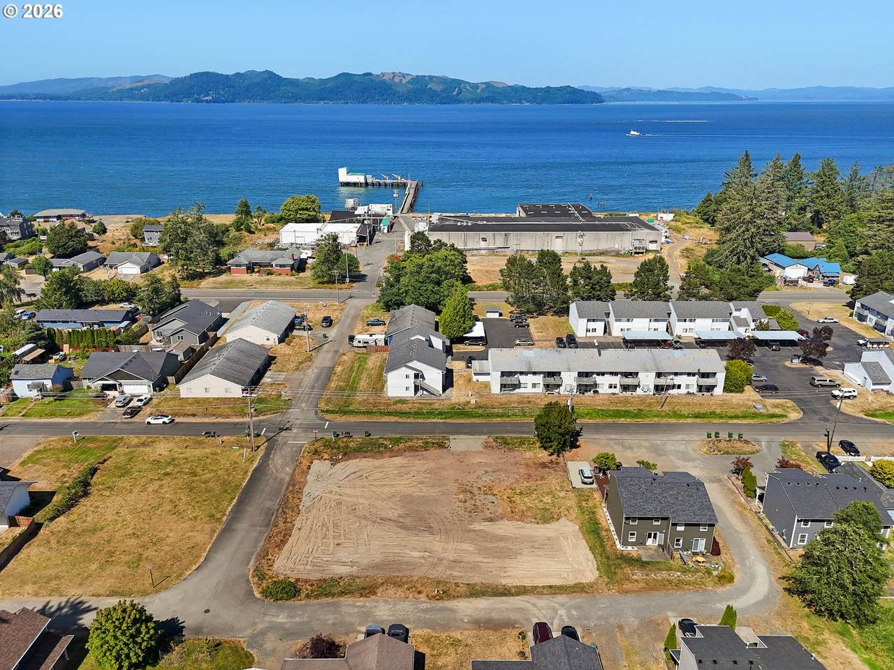 590 7TH Ave - Photo 1