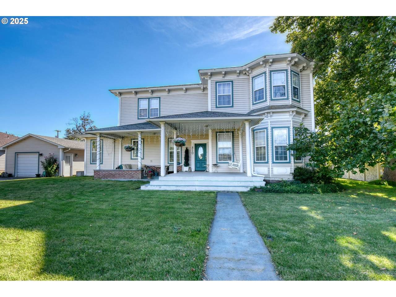 310 Washington St - Photo 1