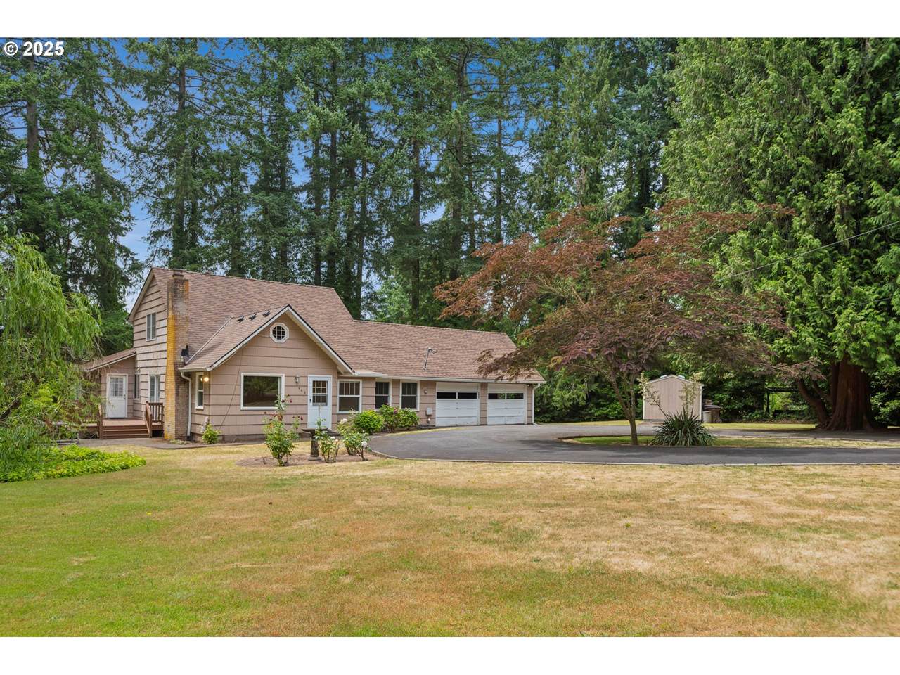 465 24TH Ave - Photo 1