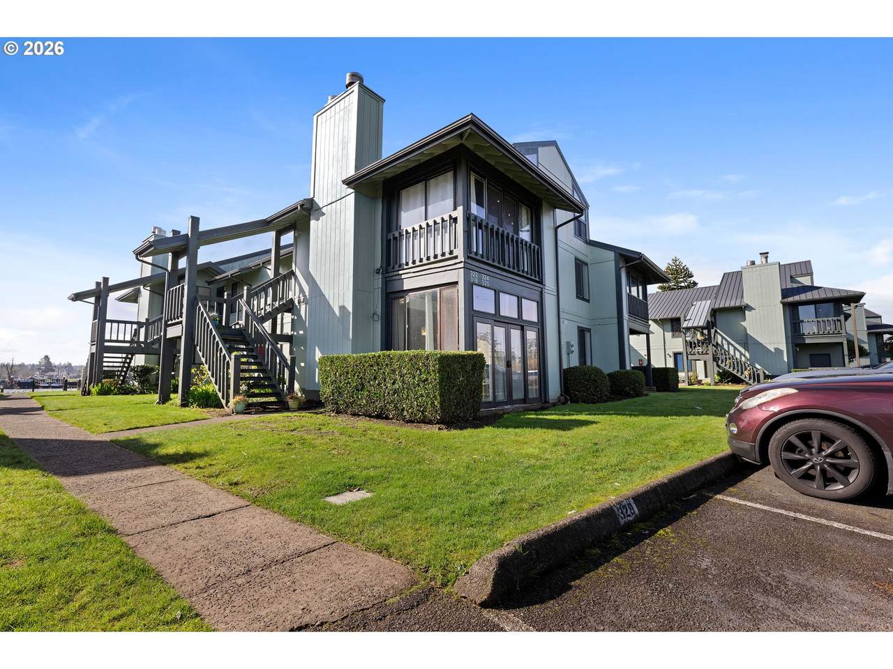 320 Skipanon Dr - Photo 1