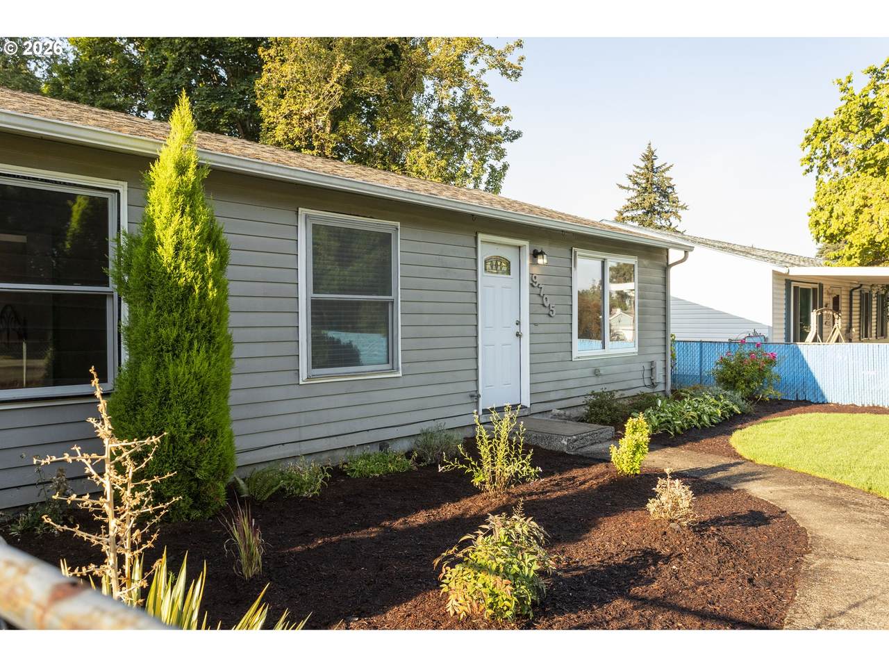 https://bt-photos.global.ssl.fastly.net/portland/1280_boomver_1_576896170-2.jpg