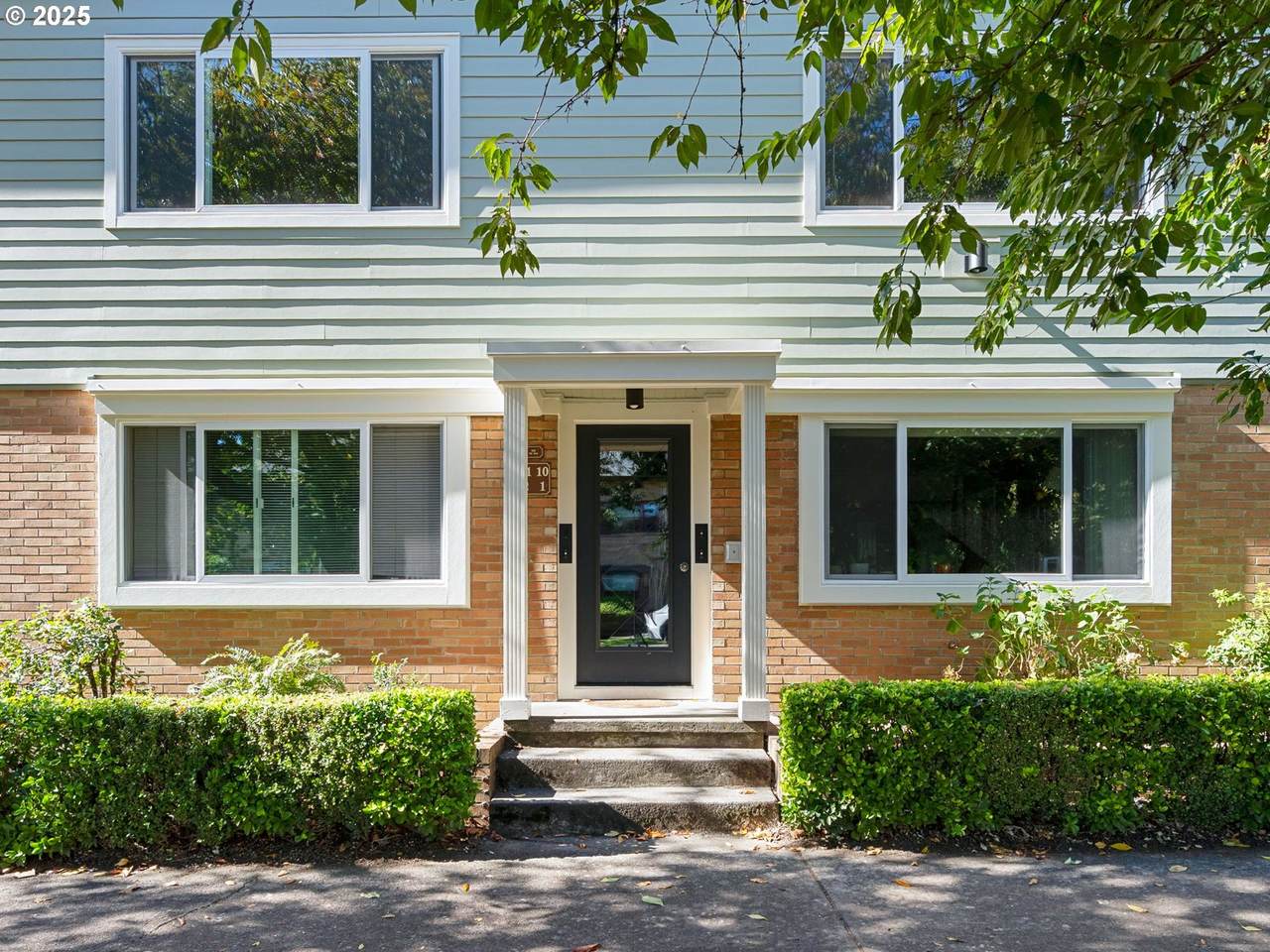 1415 21ST Ave - Photo 1