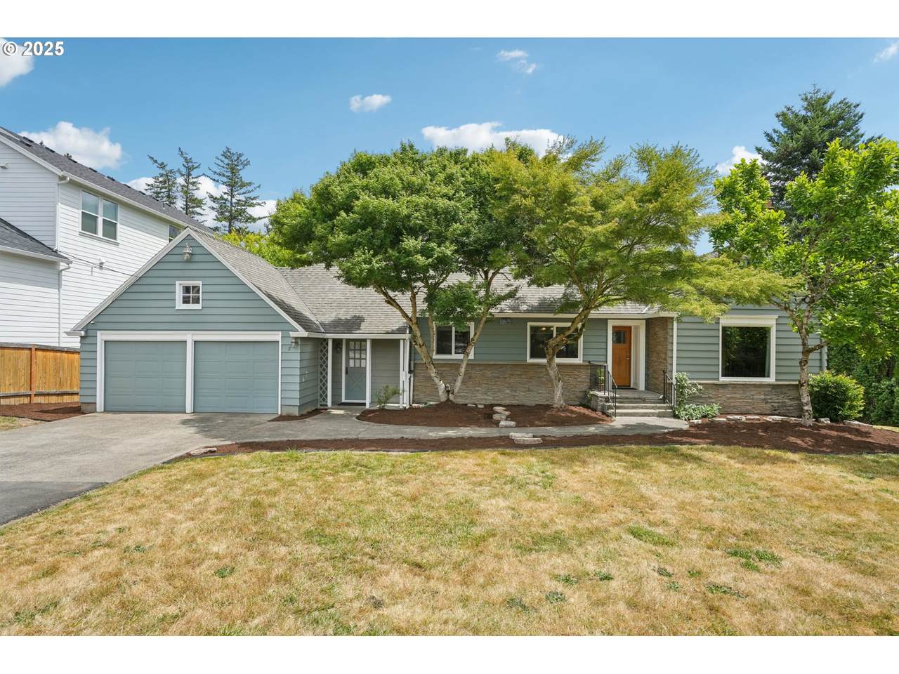 1670 119TH Ave - Photo 1