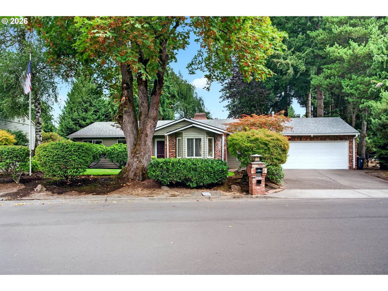 https://bt-photos.global.ssl.fastly.net/portland/1280_boomver_1_577625295-2.jpg