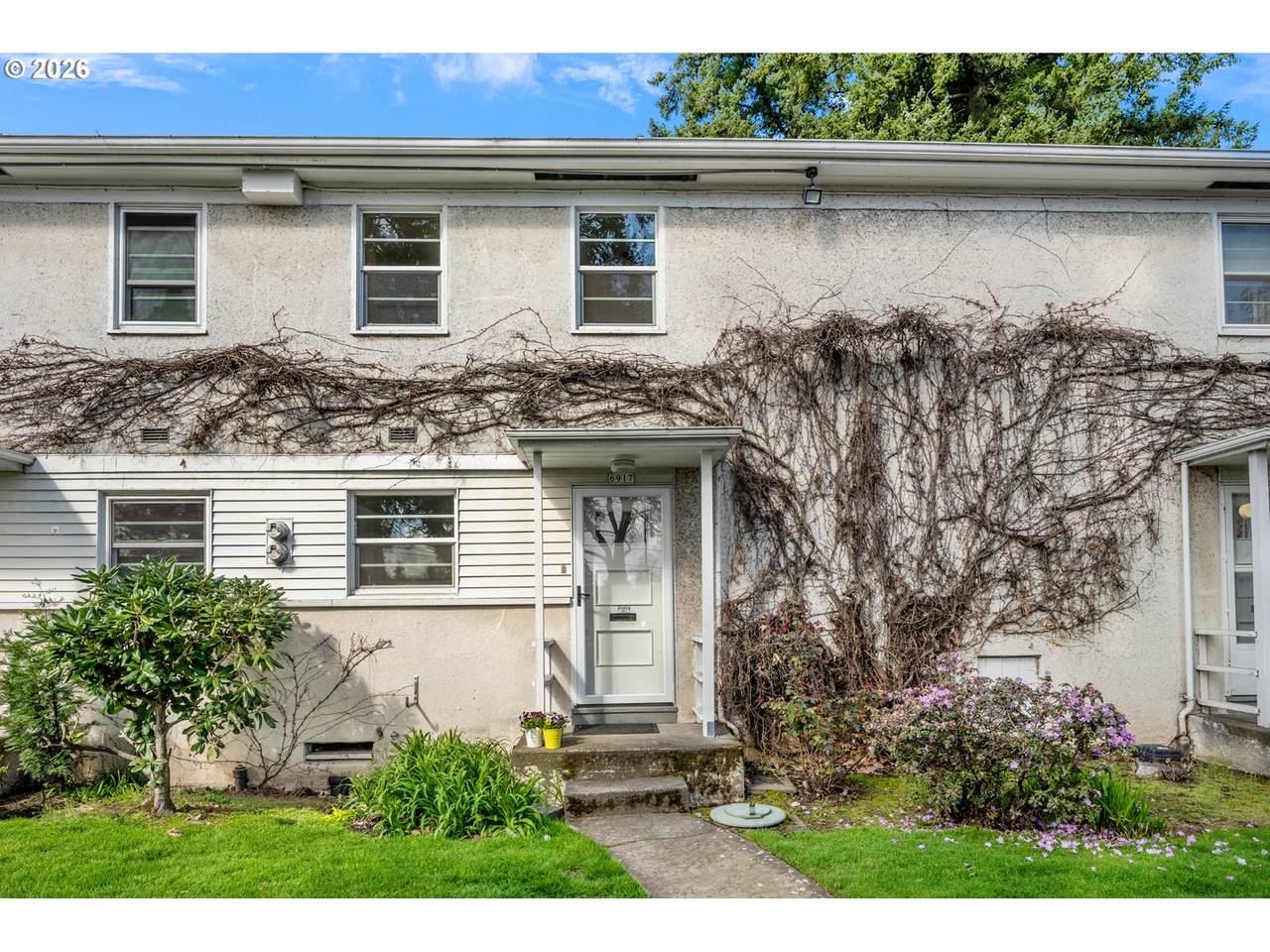 6917 Broadway - Photo 1