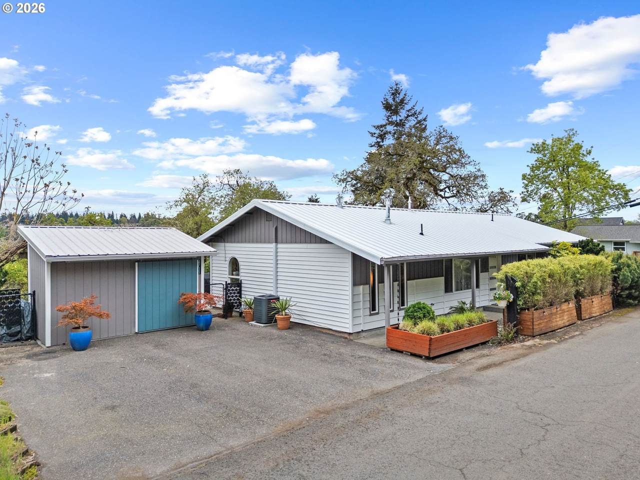 4711 Falls View Ave - Photo 1
