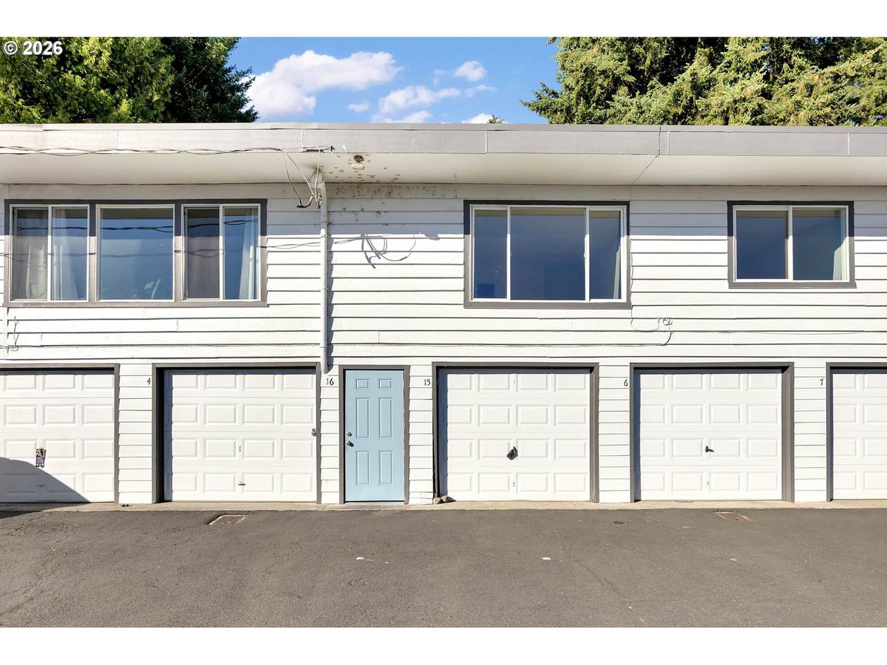 2102 Kelly Dr - Photo 1