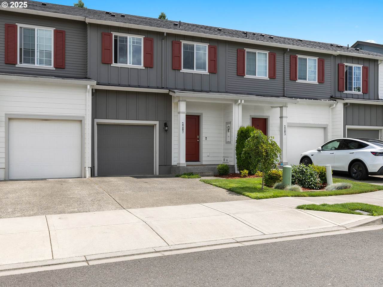2207 118TH Pl - Photo 1