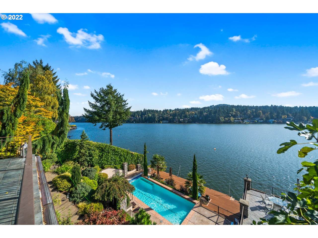 https://bt-photos.global.ssl.fastly.net/portland/1280_boomver_1_585216661-2.jpg