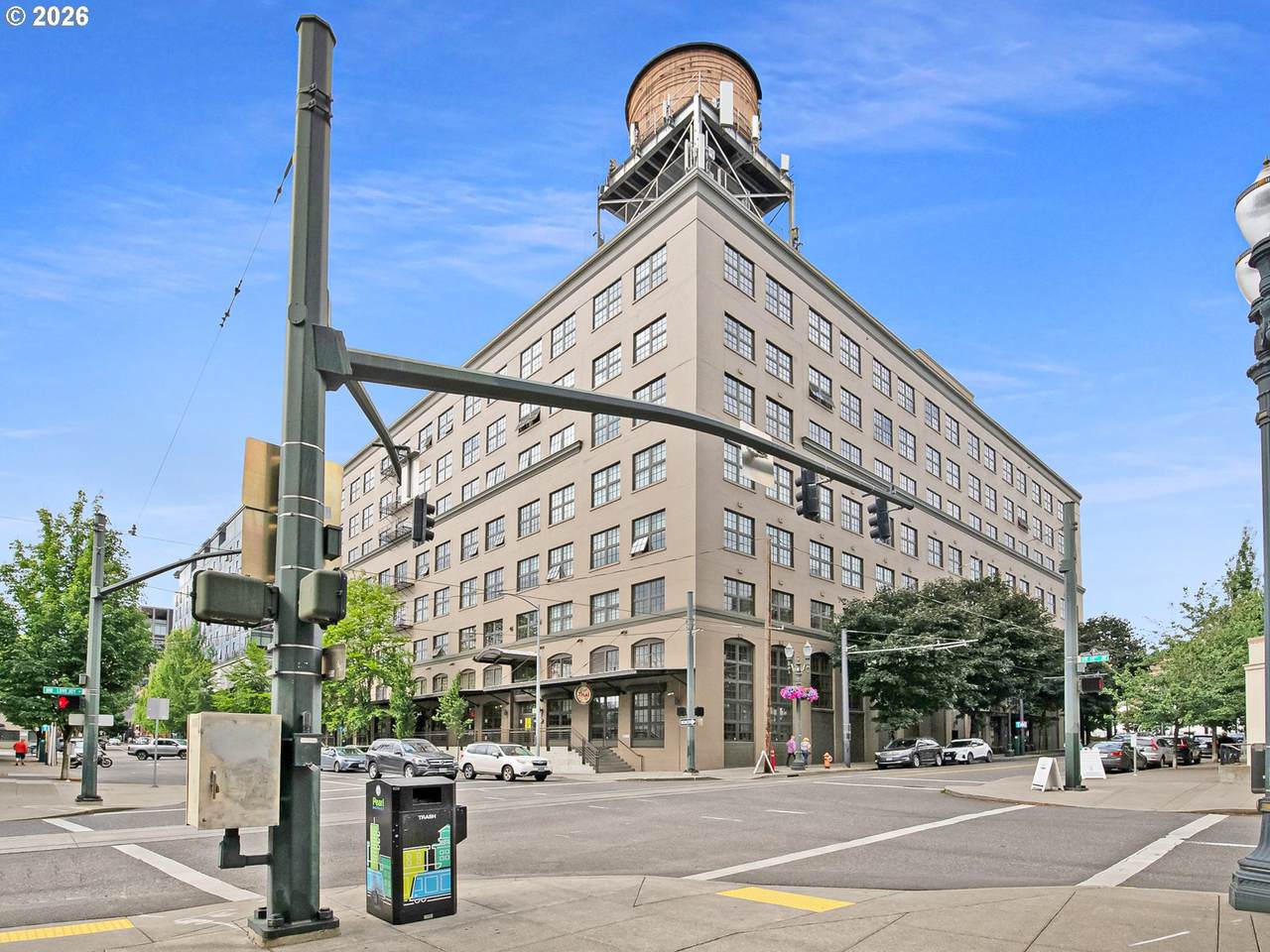 https://bt-photos.global.ssl.fastly.net/portland/1280_boomver_1_586265057-2.jpg