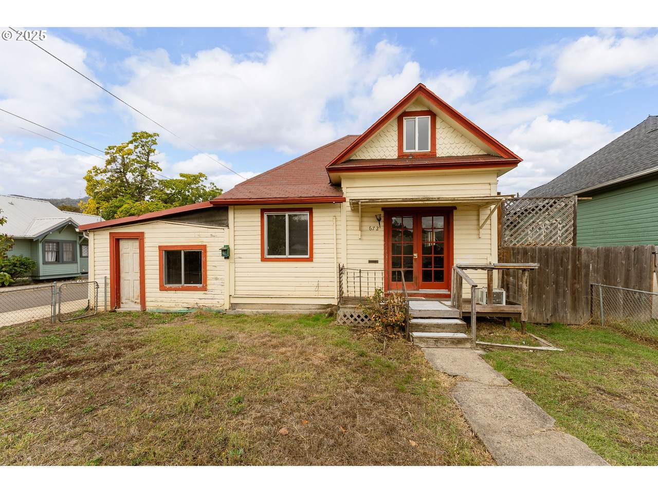 326 Cass Ave - Photo 1