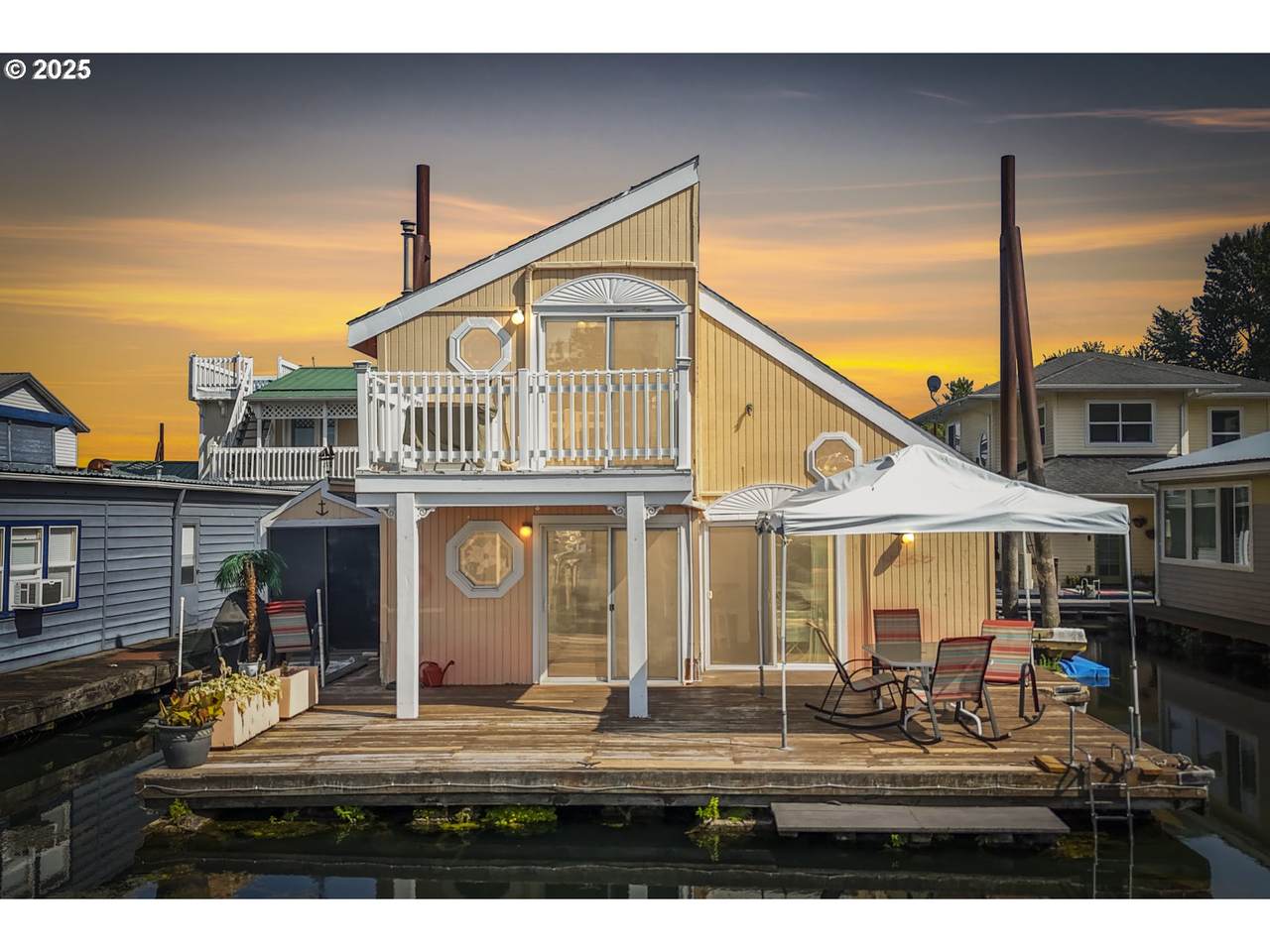 18989 Marine Dr - Photo 1