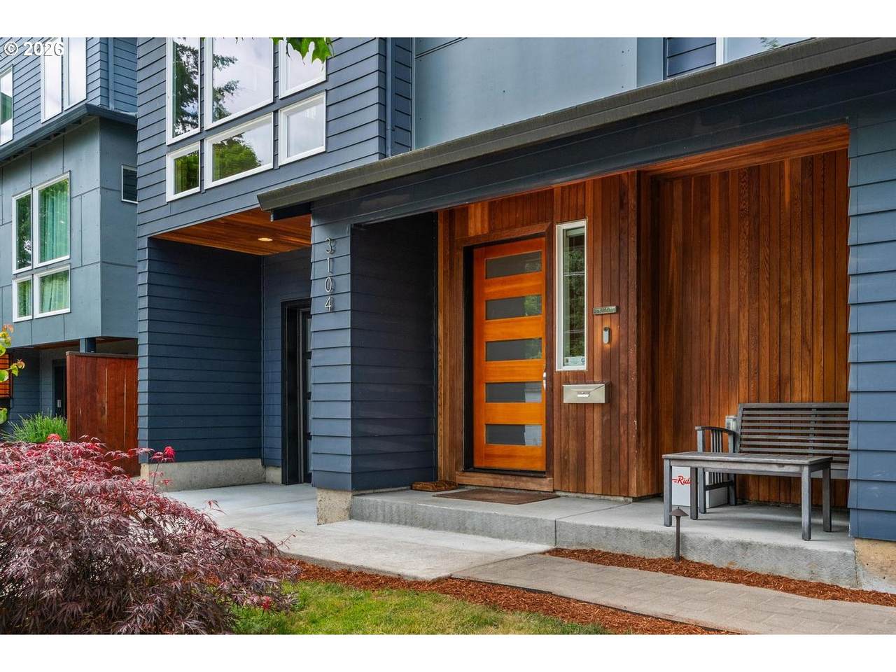 https://bt-photos.global.ssl.fastly.net/portland/1280_boomver_1_589886818-2.jpg