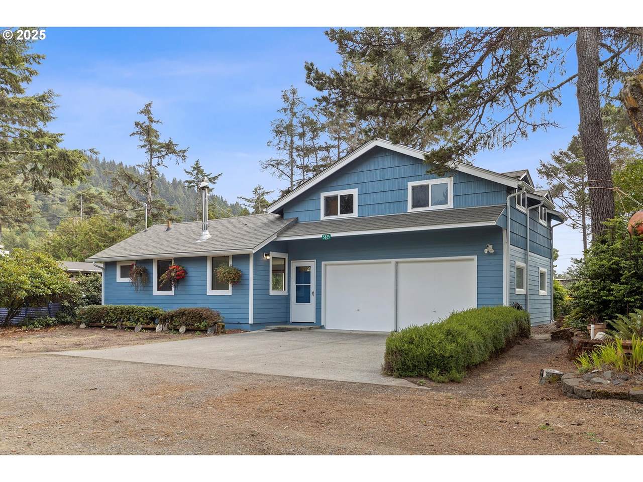5825 Roma Ave - Photo 1