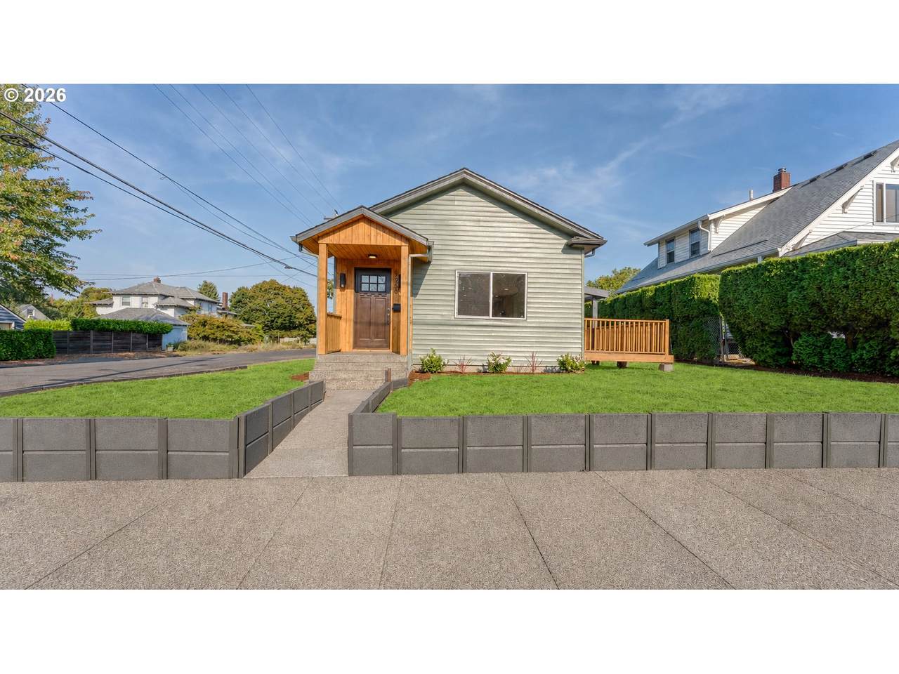 https://bt-photos.global.ssl.fastly.net/portland/1280_boomver_1_593650993-2.jpg