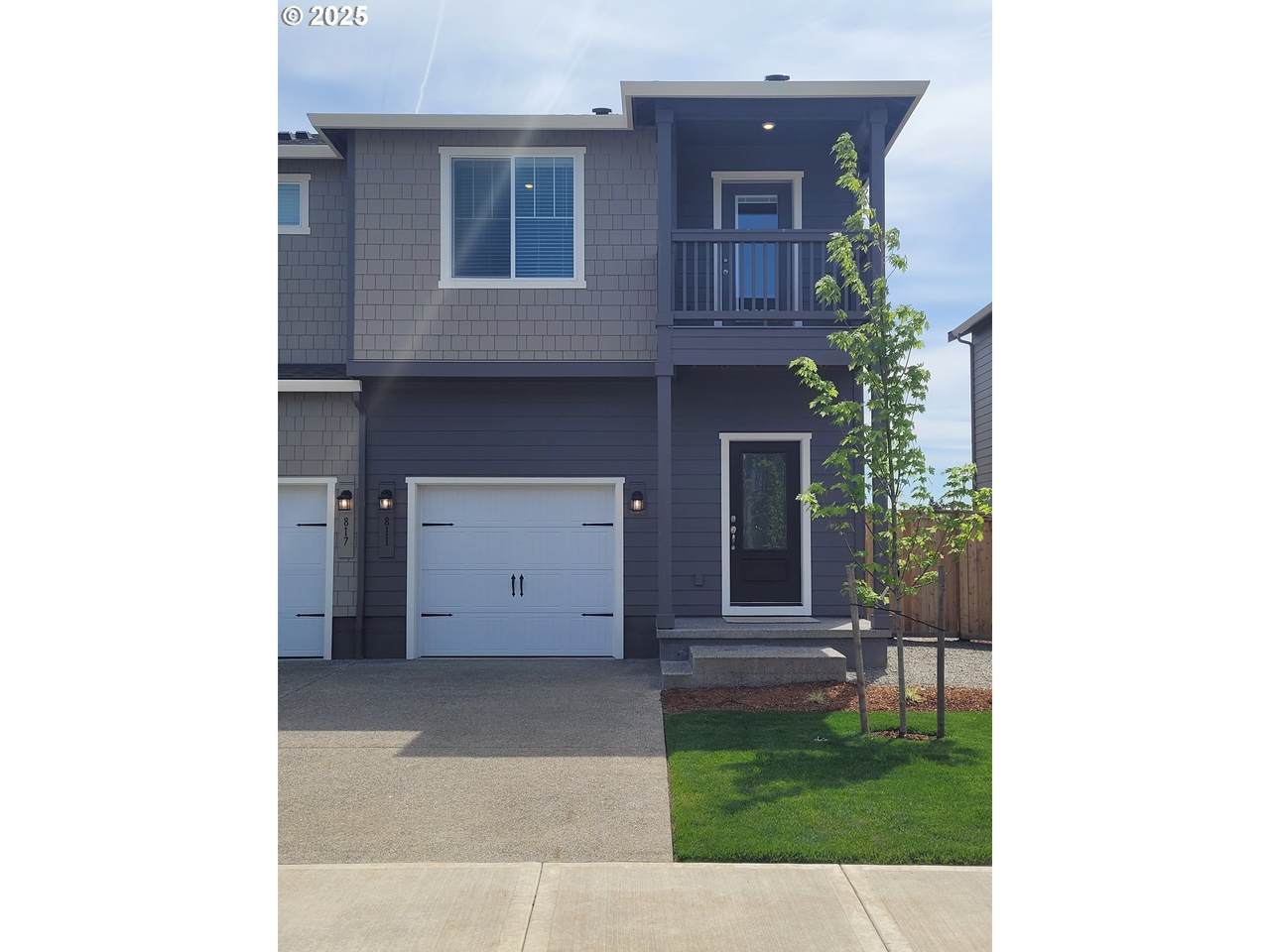 811 14TH St - Photo 1