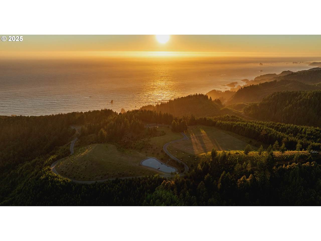 https://bt-photos.global.ssl.fastly.net/portland/1280_boomver_1_596175603-2.jpg