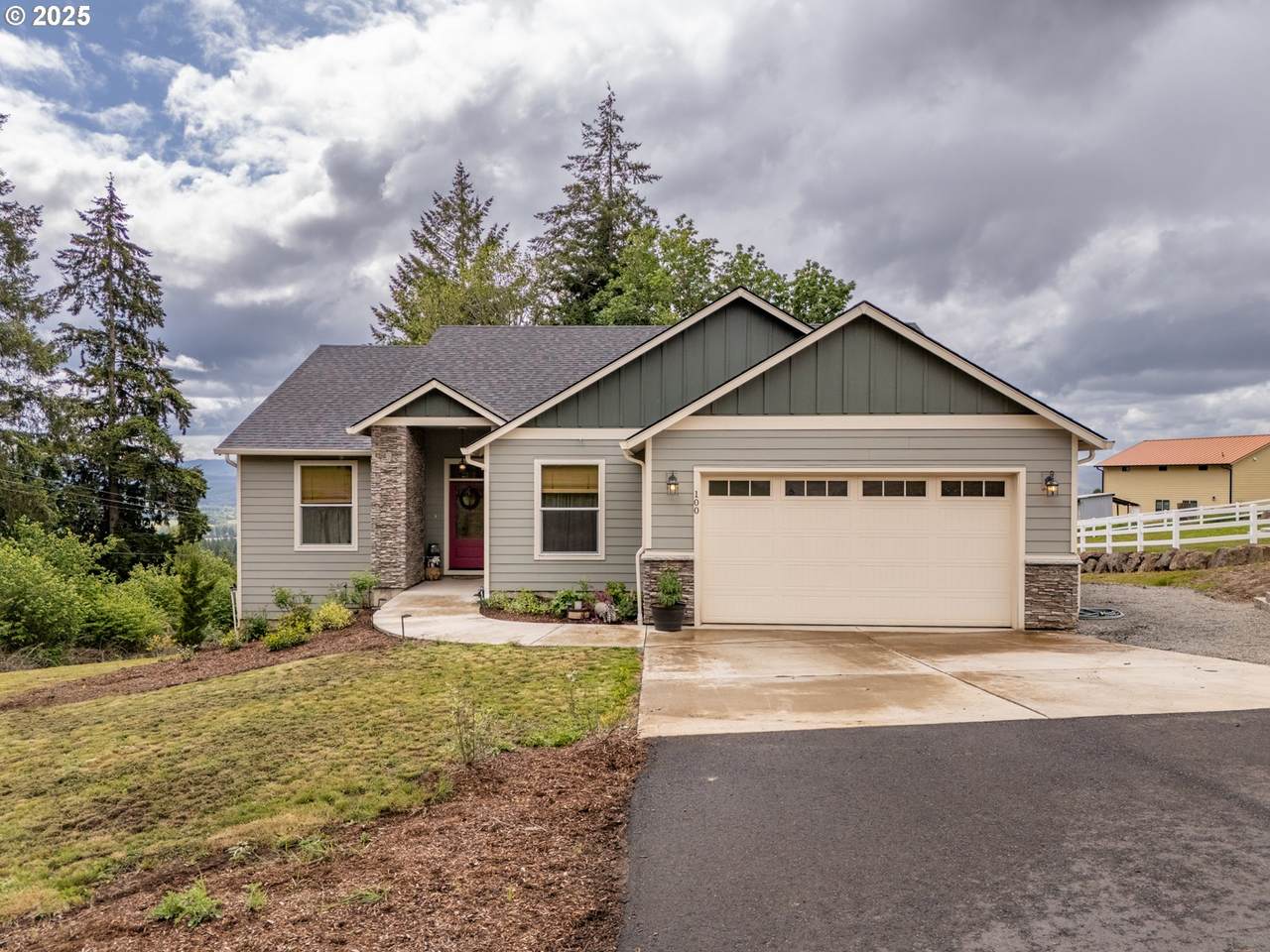 100 Nova Ln - Photo 1