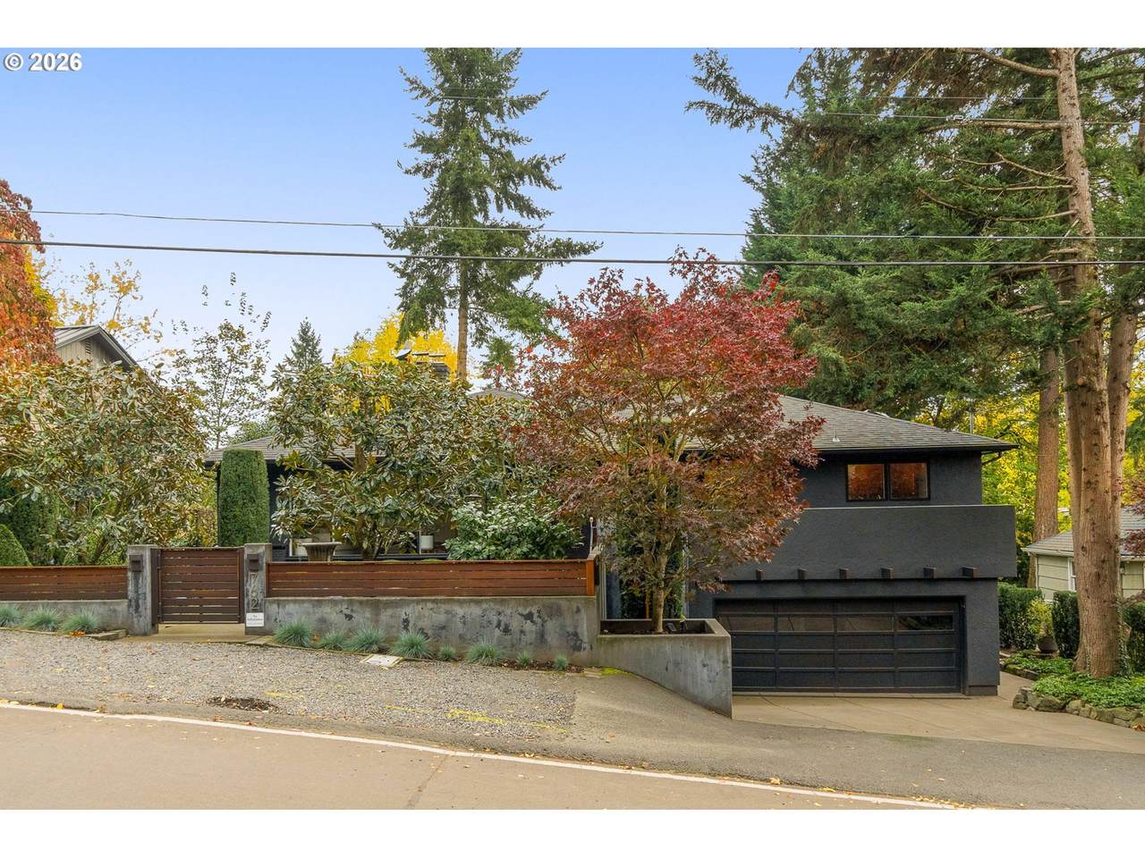 762 Lake Forest Dr - Photo 1