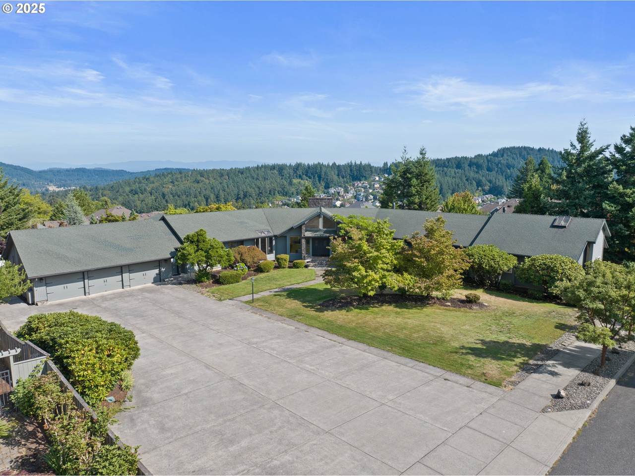 https://bt-photos.global.ssl.fastly.net/portland/1280_boomver_1_597981418-2.jpg