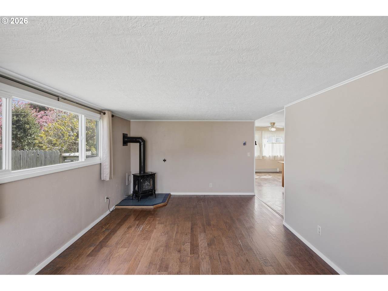https://bt-photos.global.ssl.fastly.net/portland/1280_boomver_1_598583987-2.jpg