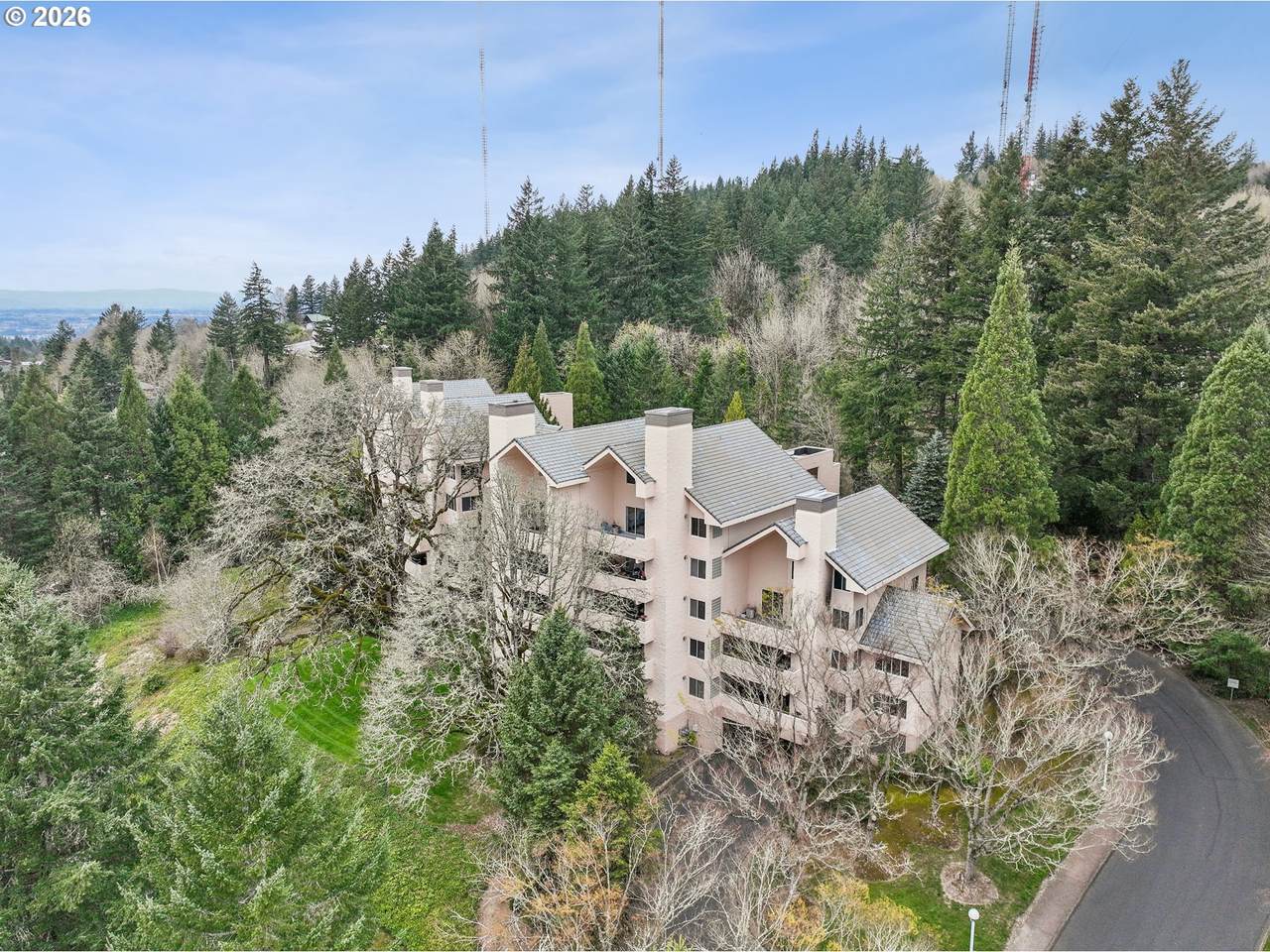 https://bt-photos.global.ssl.fastly.net/portland/1280_boomver_1_598650929-2.jpg