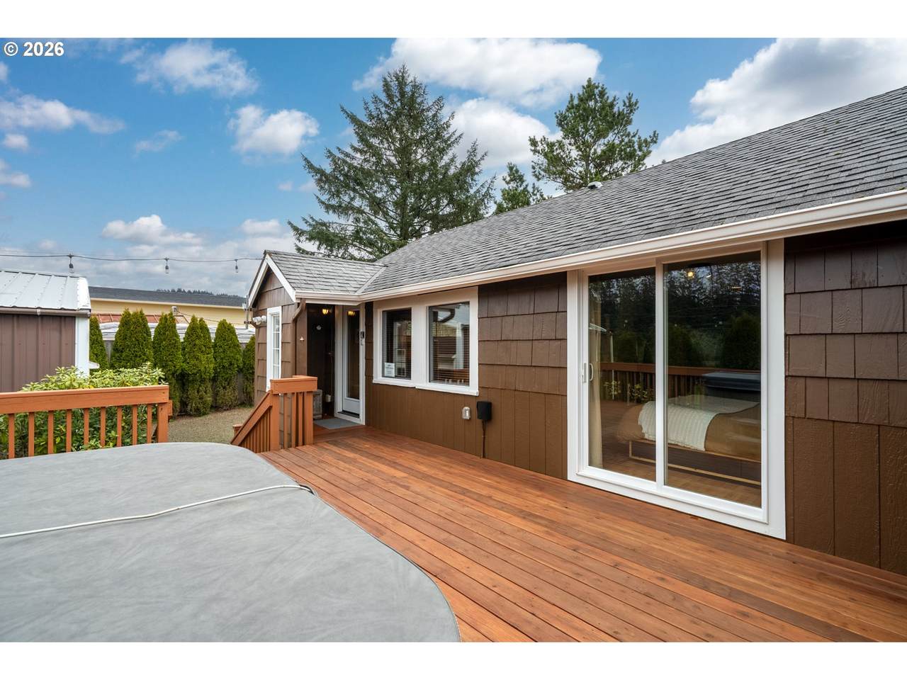 https://bt-photos.global.ssl.fastly.net/portland/1280_boomver_1_598763297-2.jpg