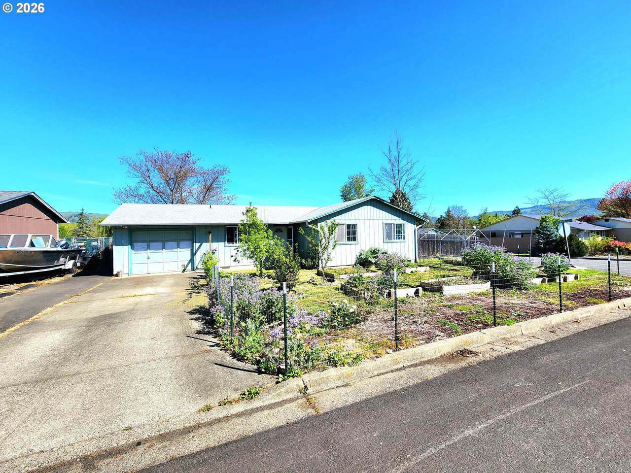 274 Georginna Dr - Photo 1