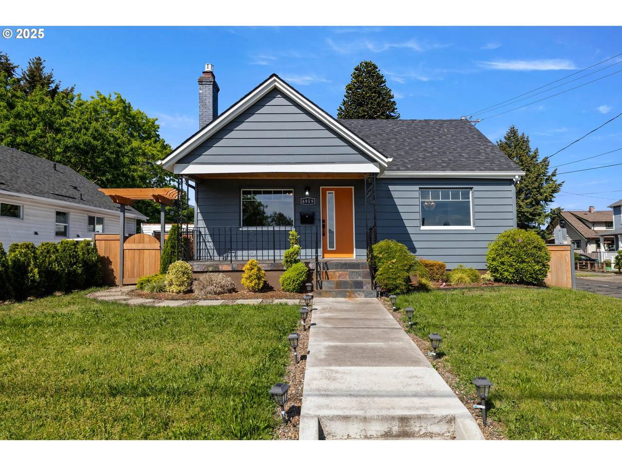 6959 Denver Ave - Photo 1