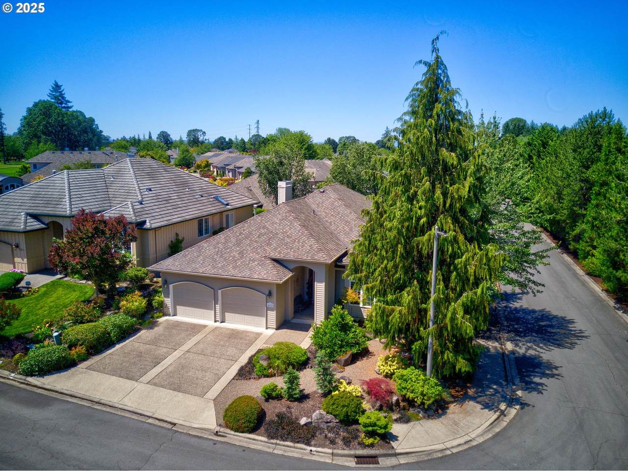 4689 Brassie Pl - Photo 1