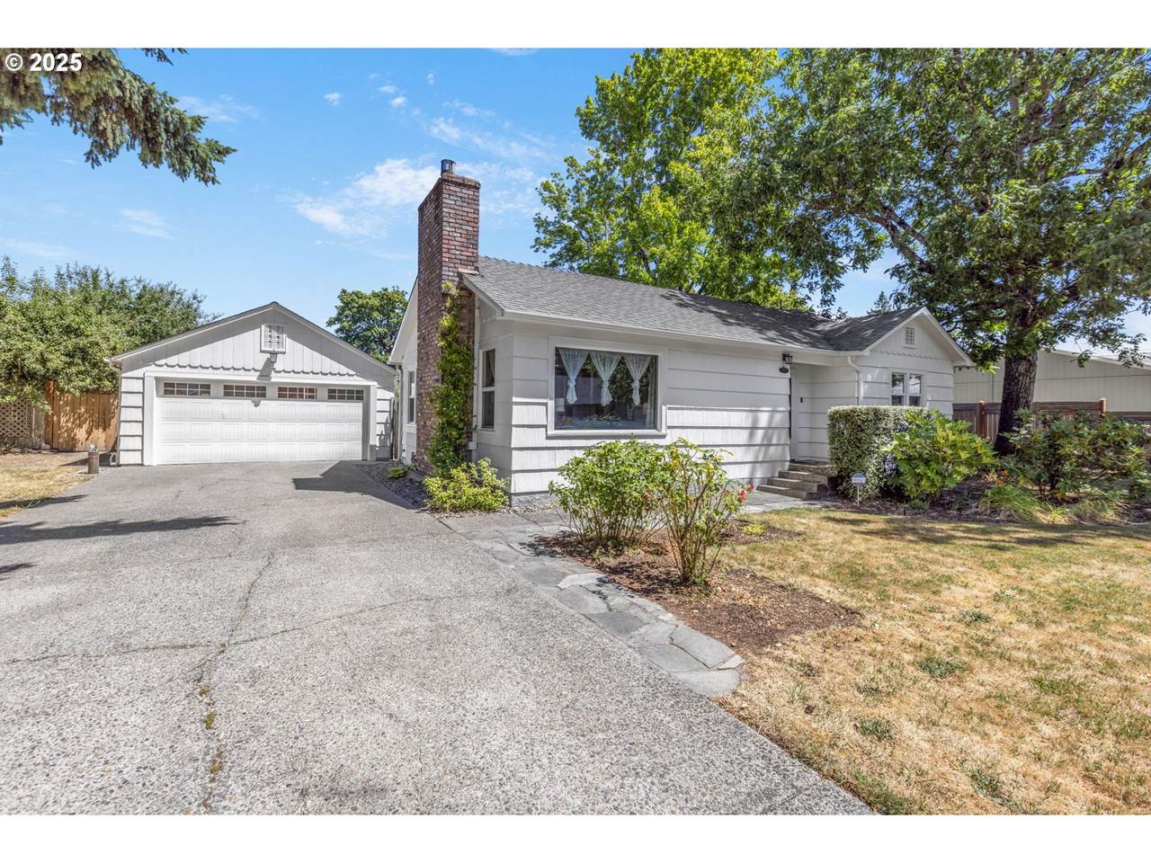 1765 Labona Dr - Photo 1