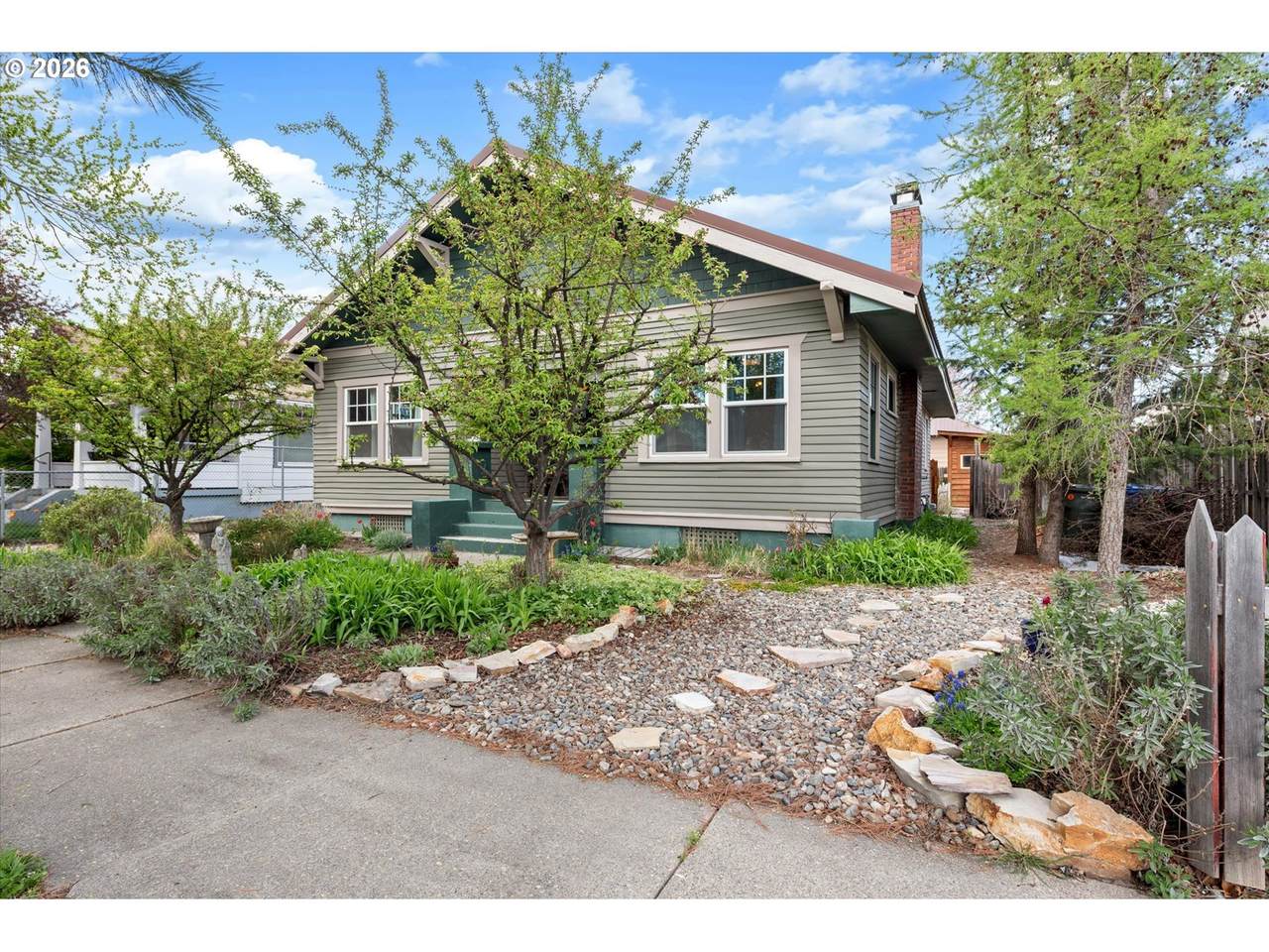 https://bt-photos.global.ssl.fastly.net/portland/1280_boomver_1_602952515-2.jpg