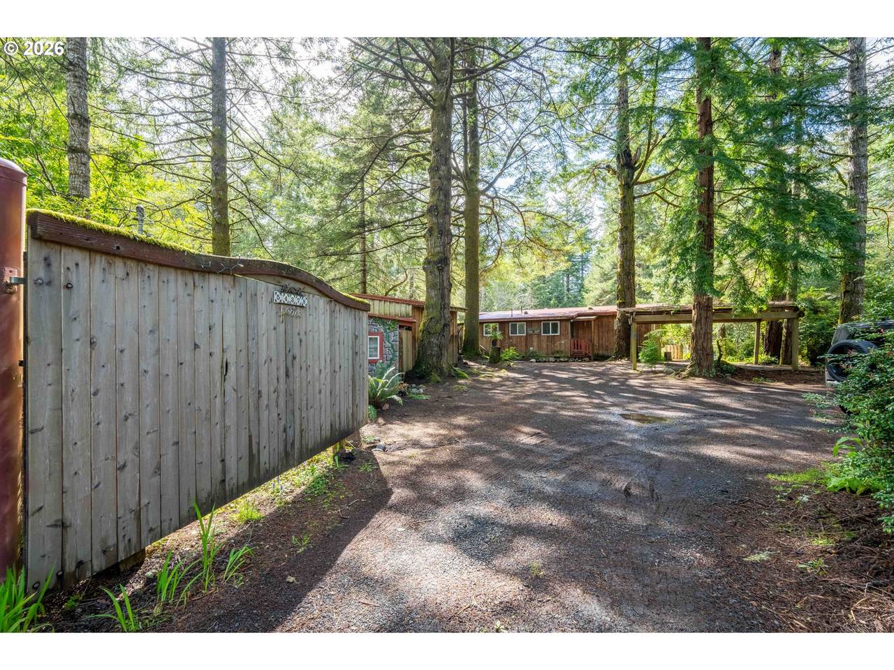 https://bt-photos.global.ssl.fastly.net/portland/1280_boomver_1_603030183-2.jpg