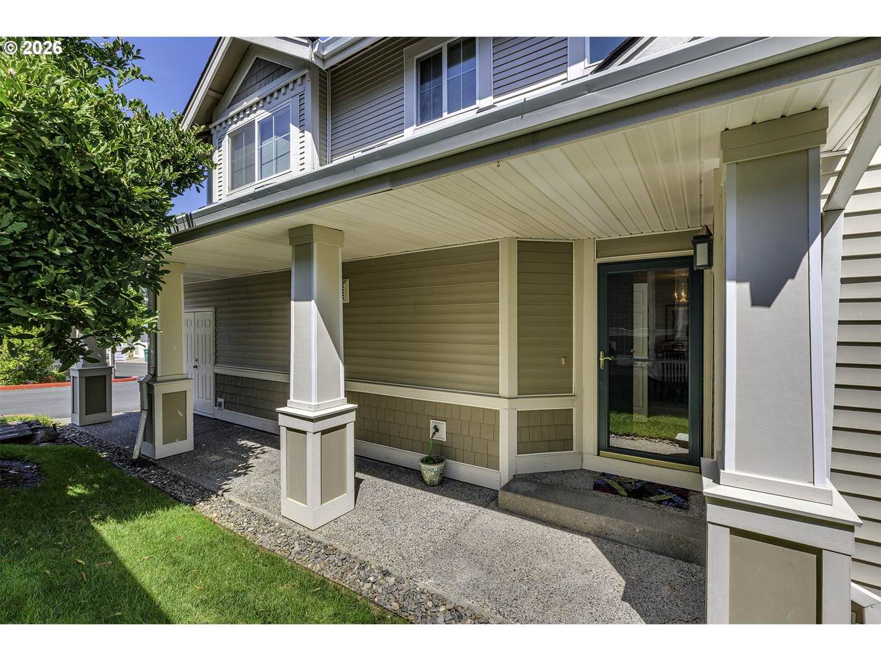 https://bt-photos.global.ssl.fastly.net/portland/1280_boomver_1_603389617-2.jpg