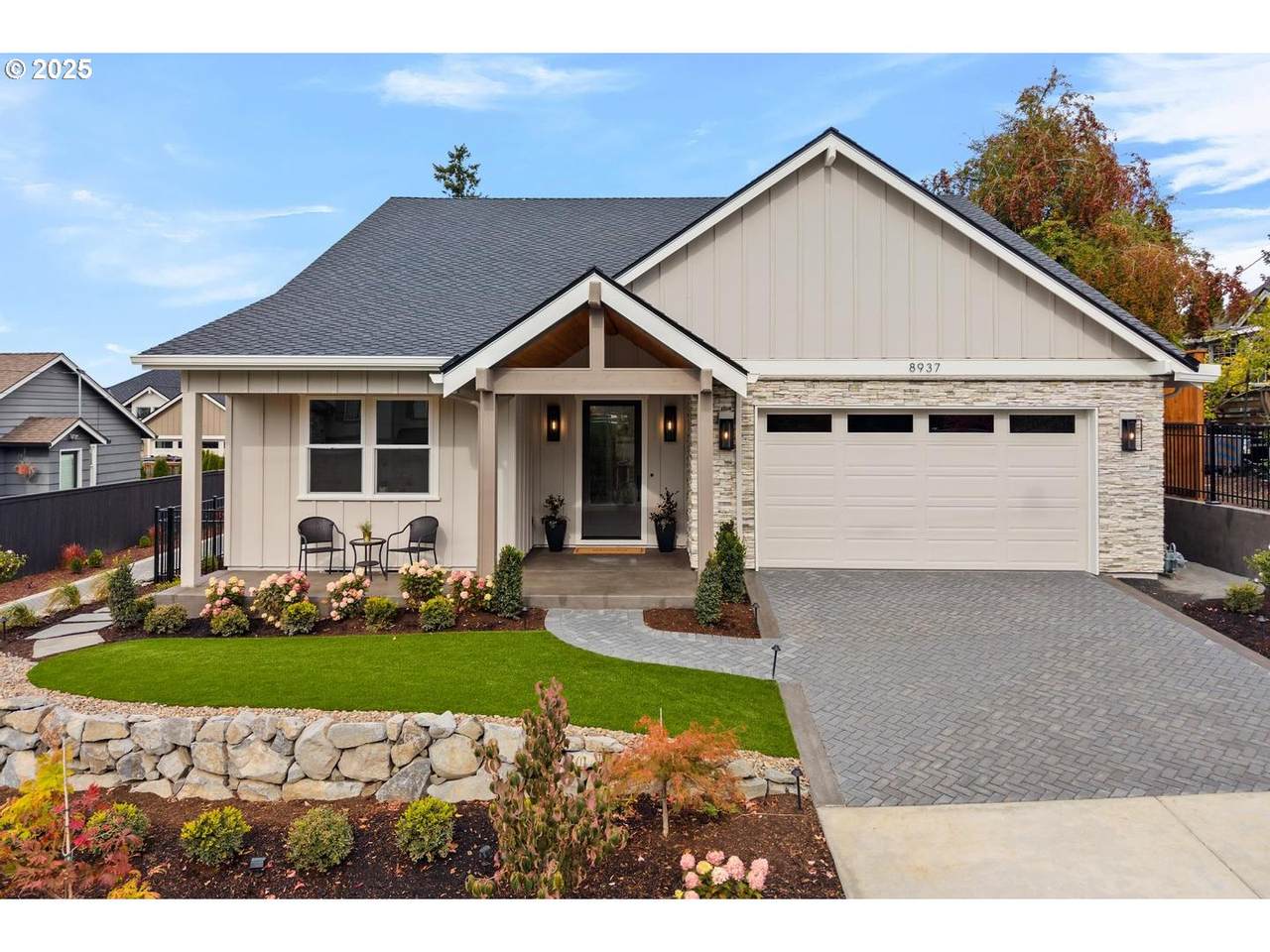 8937 Lovejoy St - Photo 1