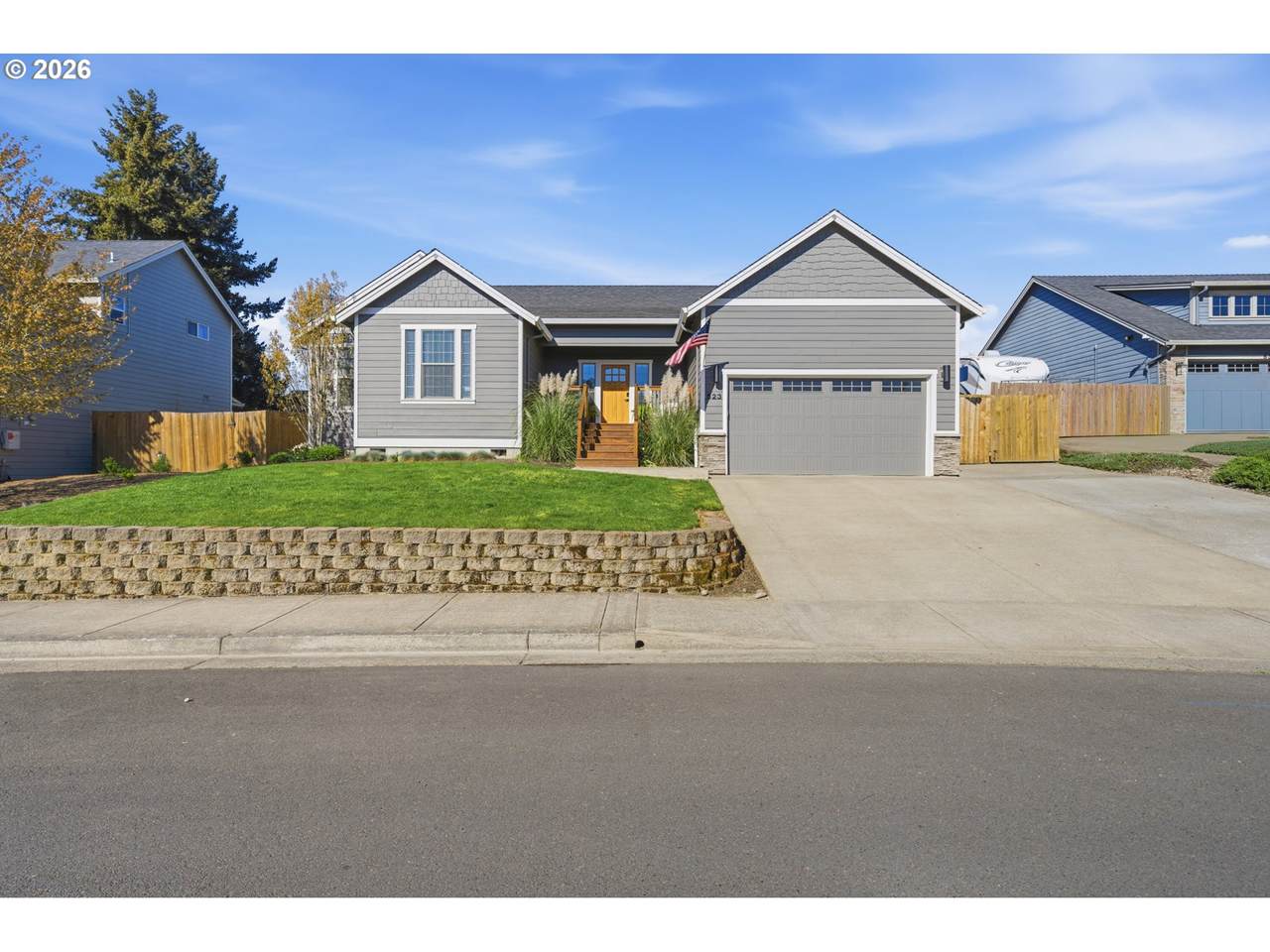 523 8TH Pl - Photo 1