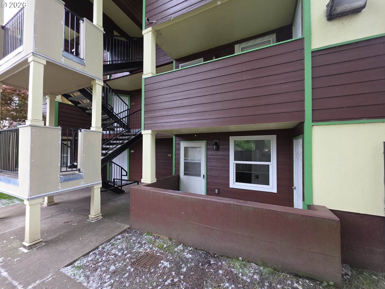 9257 Clinton St - Photo 1