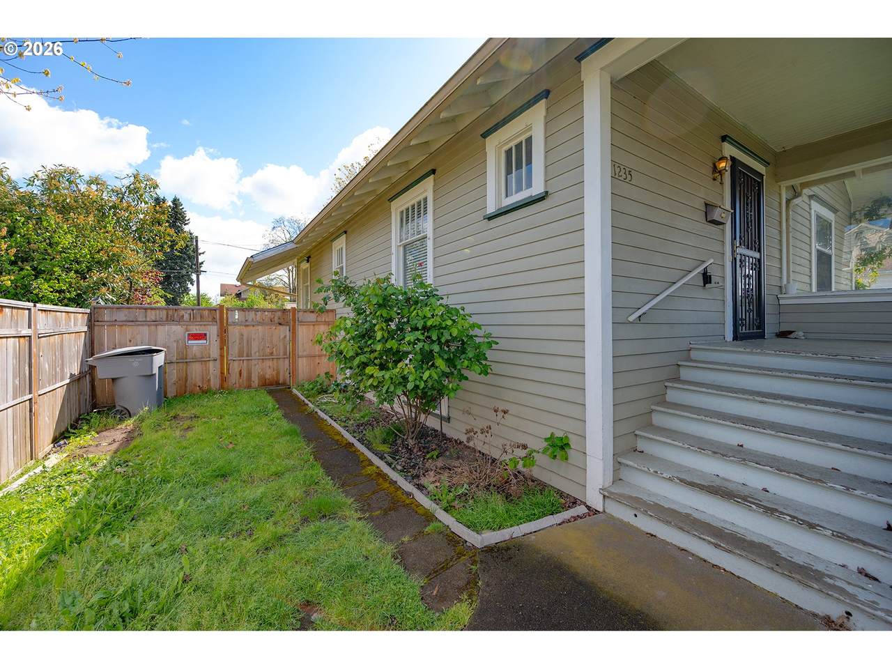https://bt-photos.global.ssl.fastly.net/portland/1280_boomver_1_604500540-2.jpg